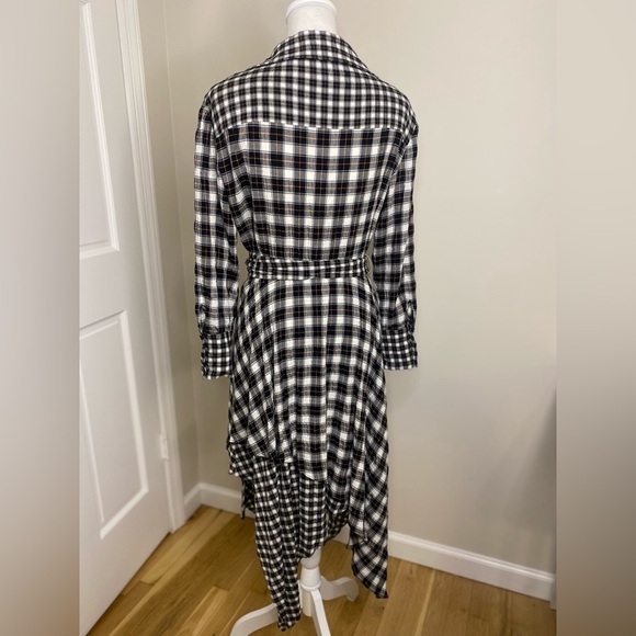 Alice + Olivia Cellie Handkerchief Midi Dress in Shaw Plaid Size SP - Picture 6 of 11